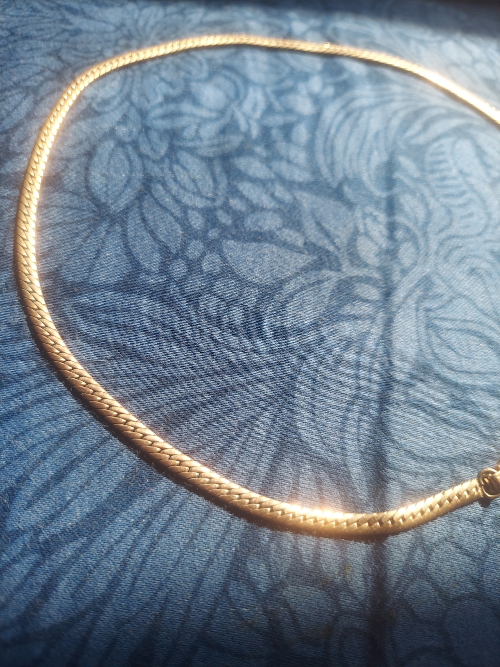 Vintage Gold Herringbone Choker Necklace for Women